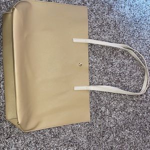 Purse with accessories